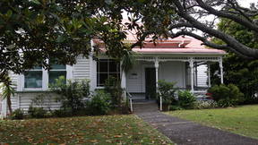 Thumbnail for Balmoral Bungalows Walking Tour