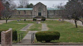 Thumbnail for Lakeside Cemetery Walk