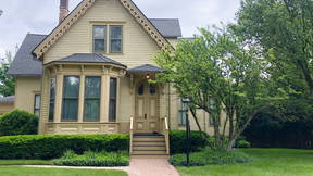 Thumbnail for Stories and Structures: Central Winnetka Architectural Treasures